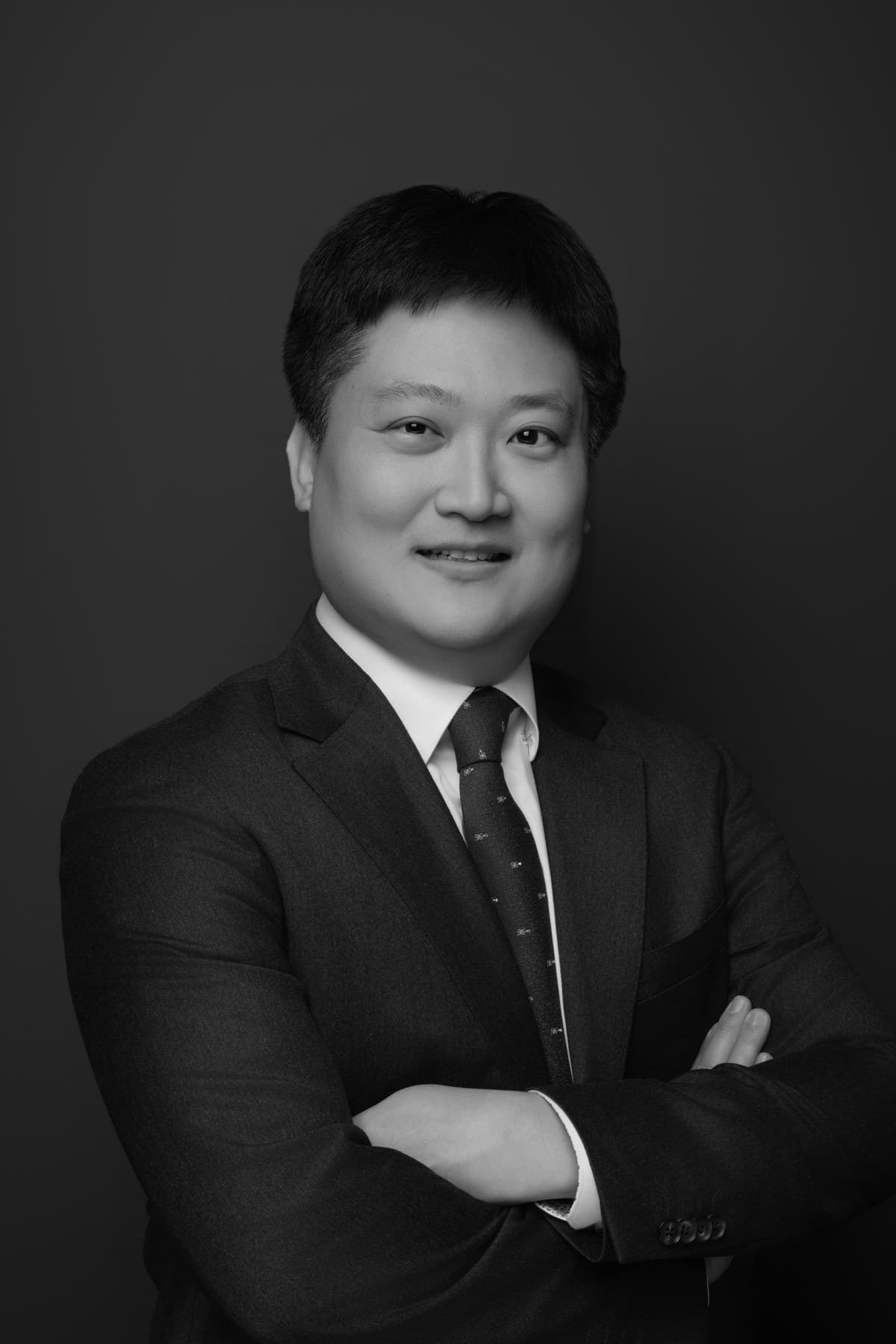 Attorney Chulho Choi at the SOL & LUNA office in Pyeongtaek